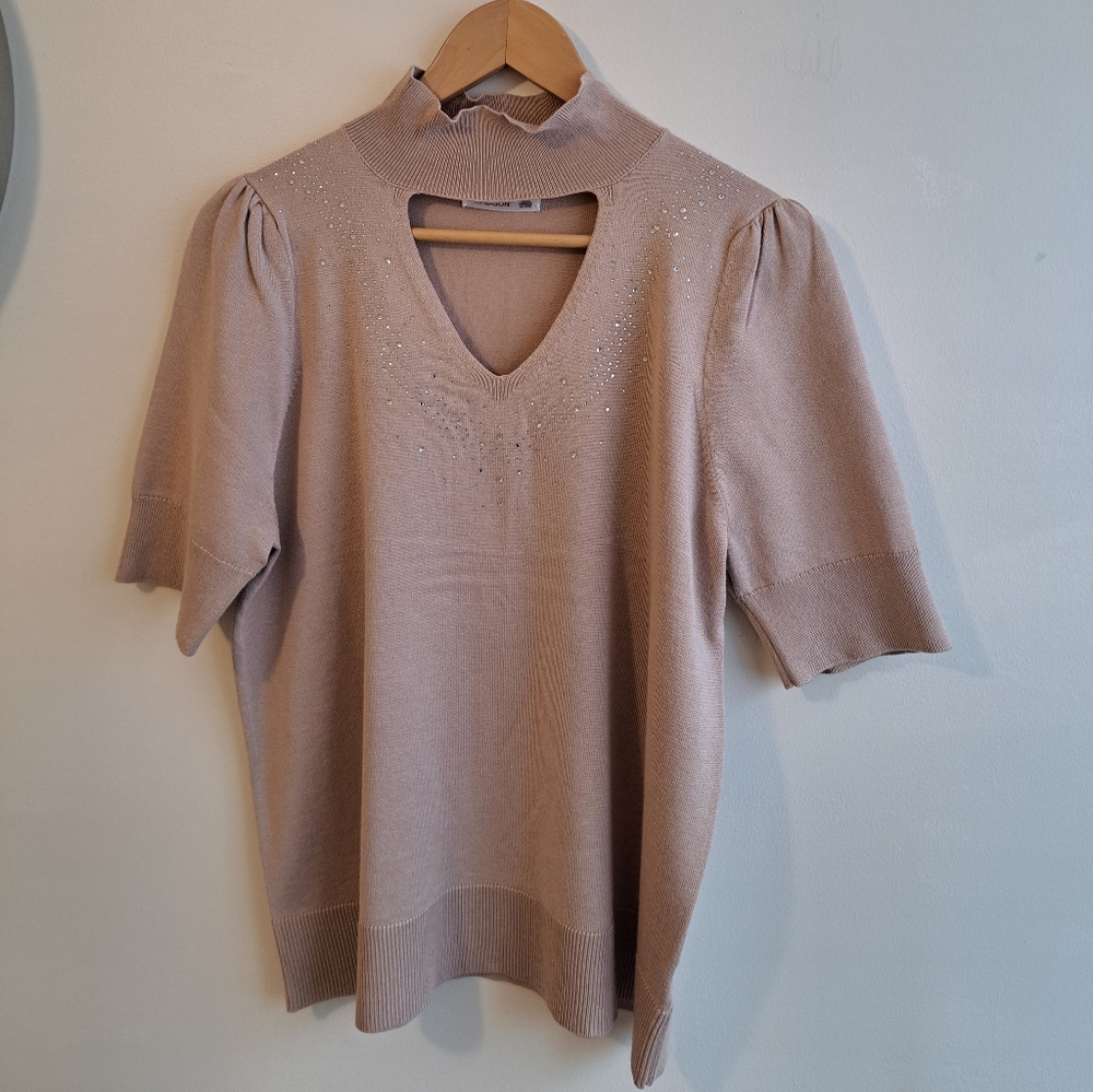 89th & Madison Tan Short Sleeve Mock Neck Sweater with Cutout